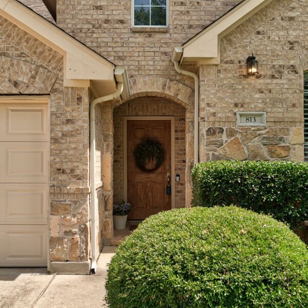 813 Bent Wood Pl Round Rock TX 78665 Teravista Round Rock Holly Hogue Homes Real Estate Austin TX Central Texas Georgetown TX listing agent realtor